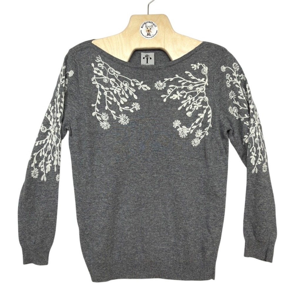 Rain +‎ Rose Gray Floral Embroidered Sweater Women's L Angora Blend Knit Top